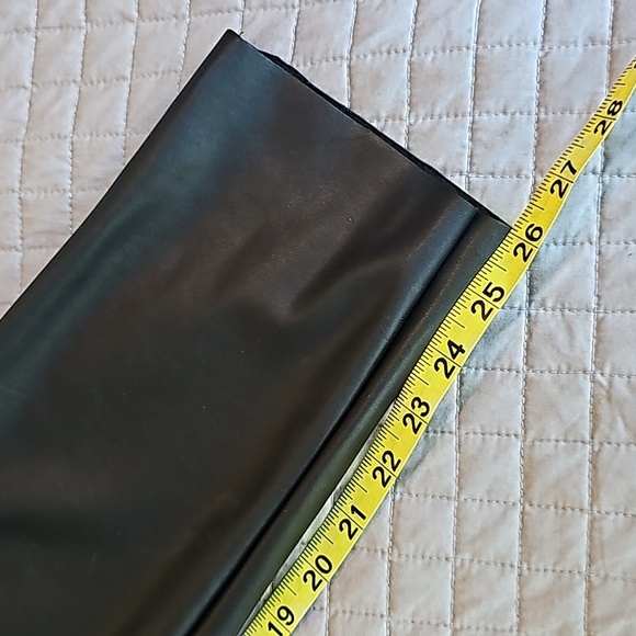 ILTM Vegan Leather Joggers - Picture 5 of 9